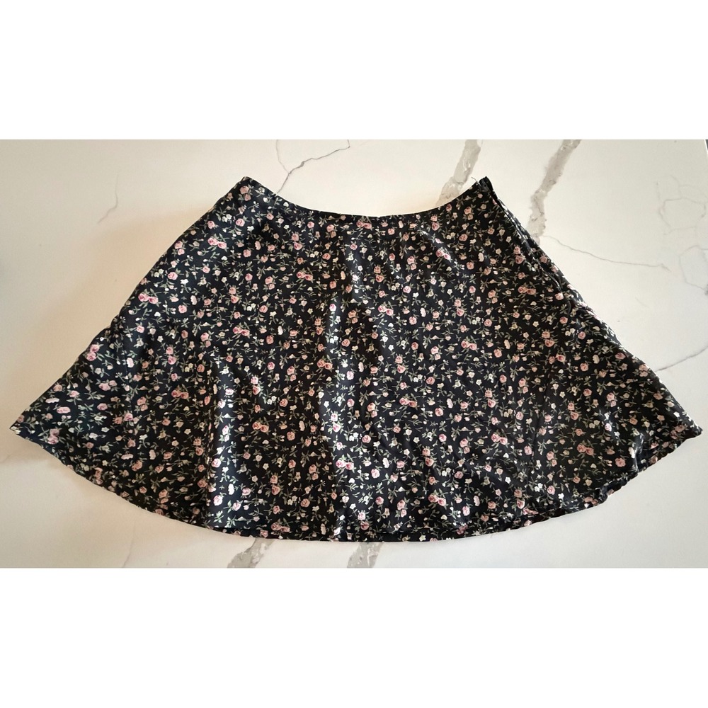 Star City Clothing Co Black Pink Ditsy Floral A-Line Mini Skirt Women Sz Medium